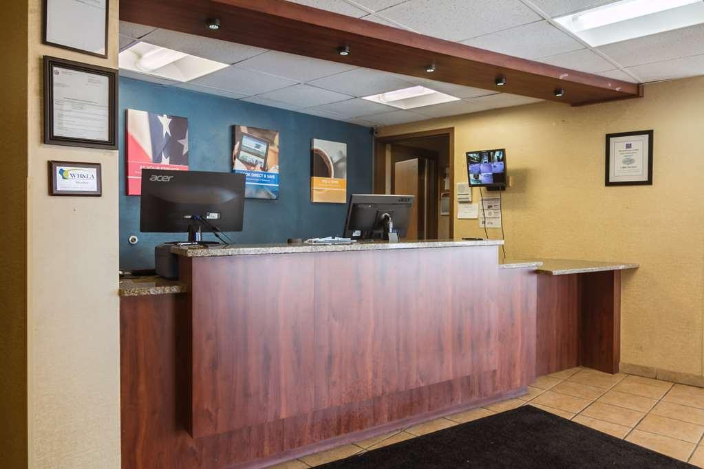 Motel 6-Madison, Wi - East Interior photo